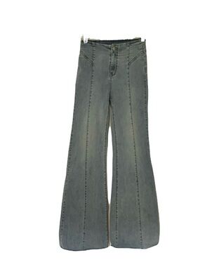 We The Free Women’s 25 Light Blue High-Rise Flare Jeans Front Seams Frayed Hem